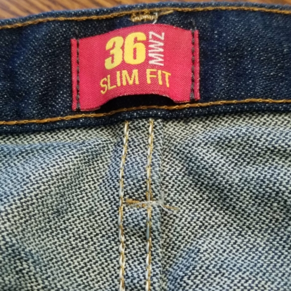 Jeans - Picture 2 of 3